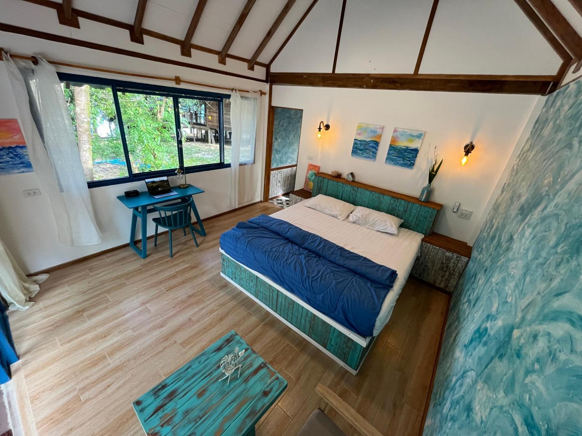 Heaven Beach Resort & Art Koh Phayam Extérieur photo